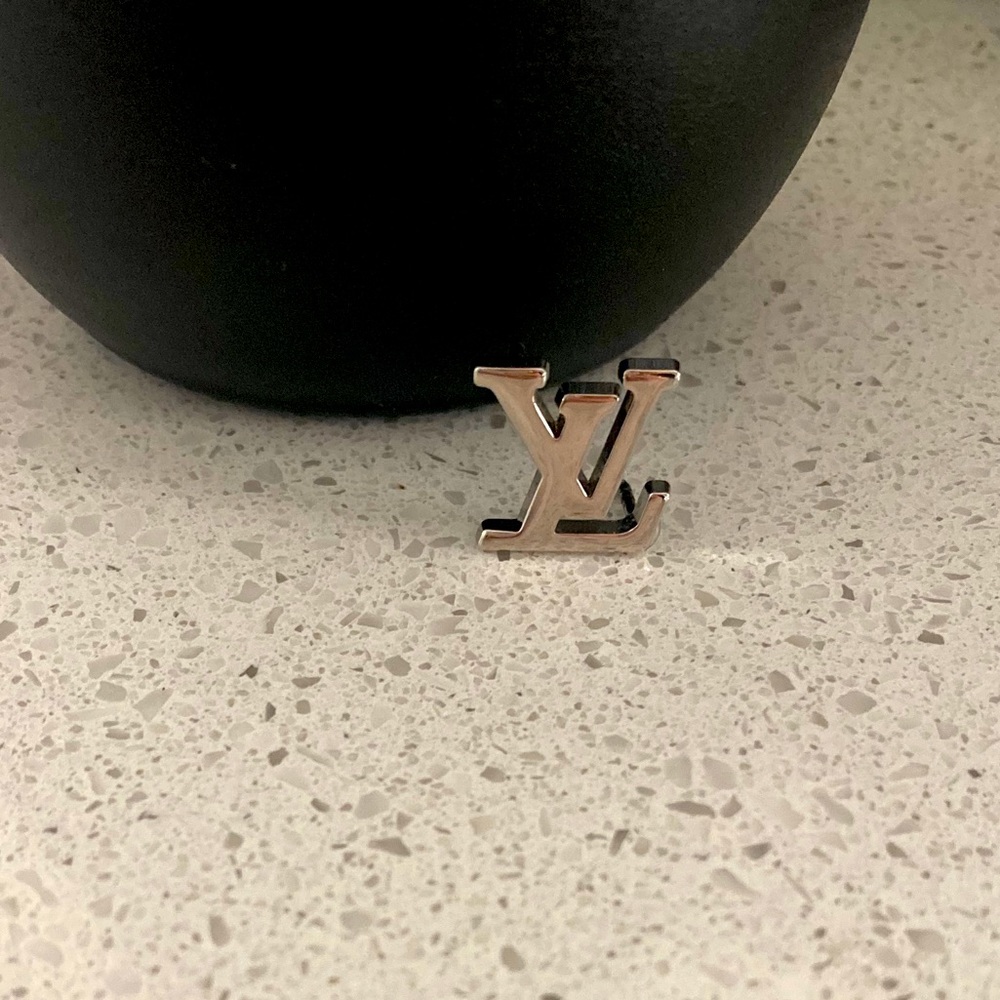 Louis Vuitton Pin